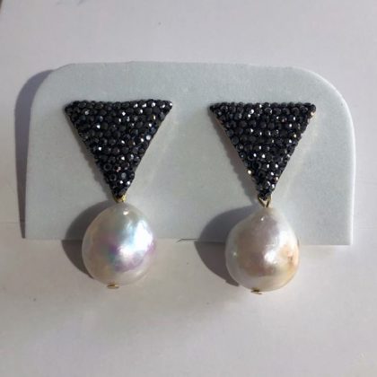 Aros con Diseño en Plata y Perlas Naturales